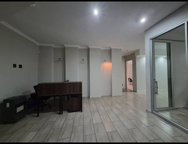 549M² OFFICE TO LET IN ROSEBANK